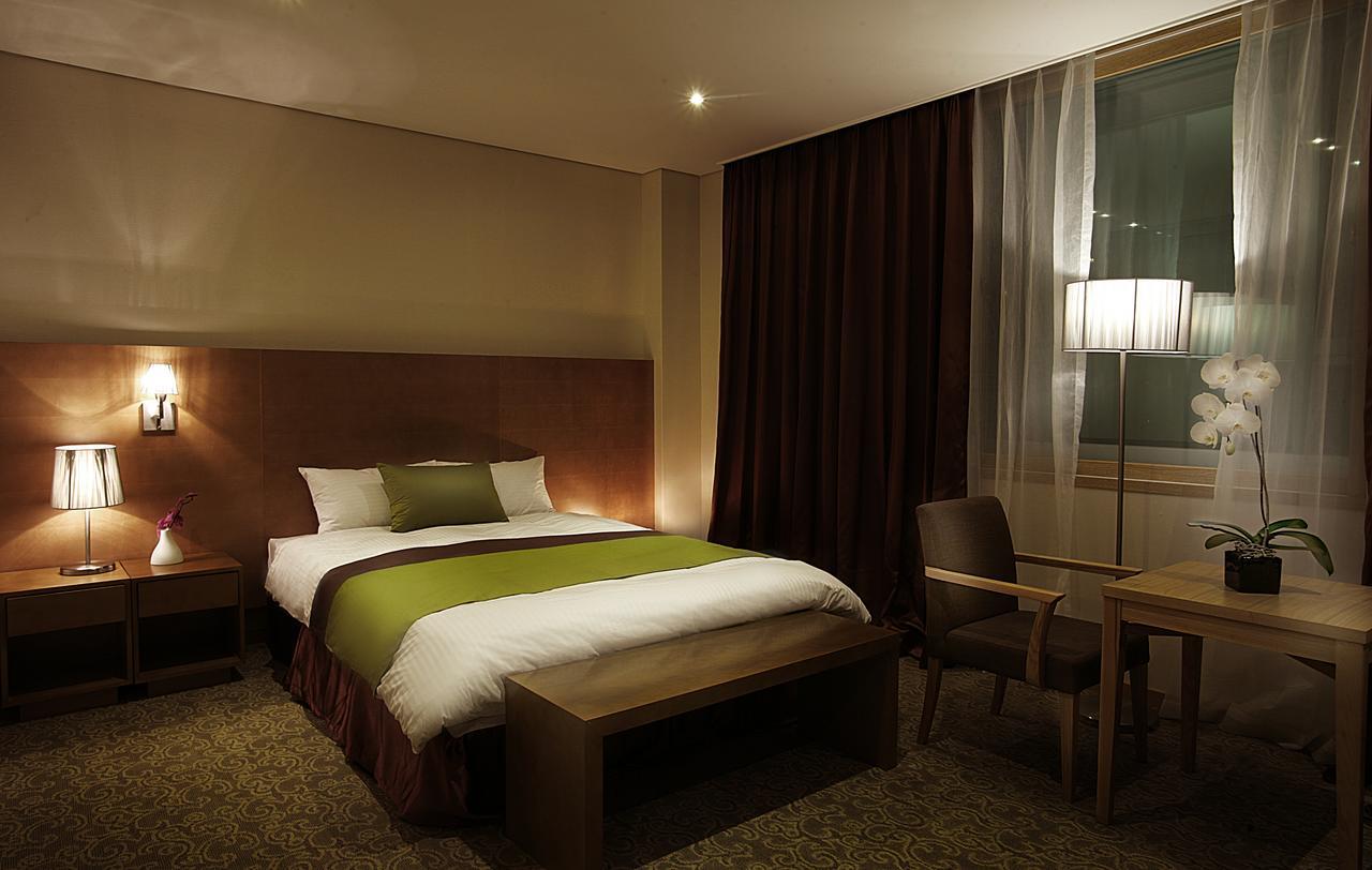Y Ocean Hotel Yeosu Phòng bức ảnh