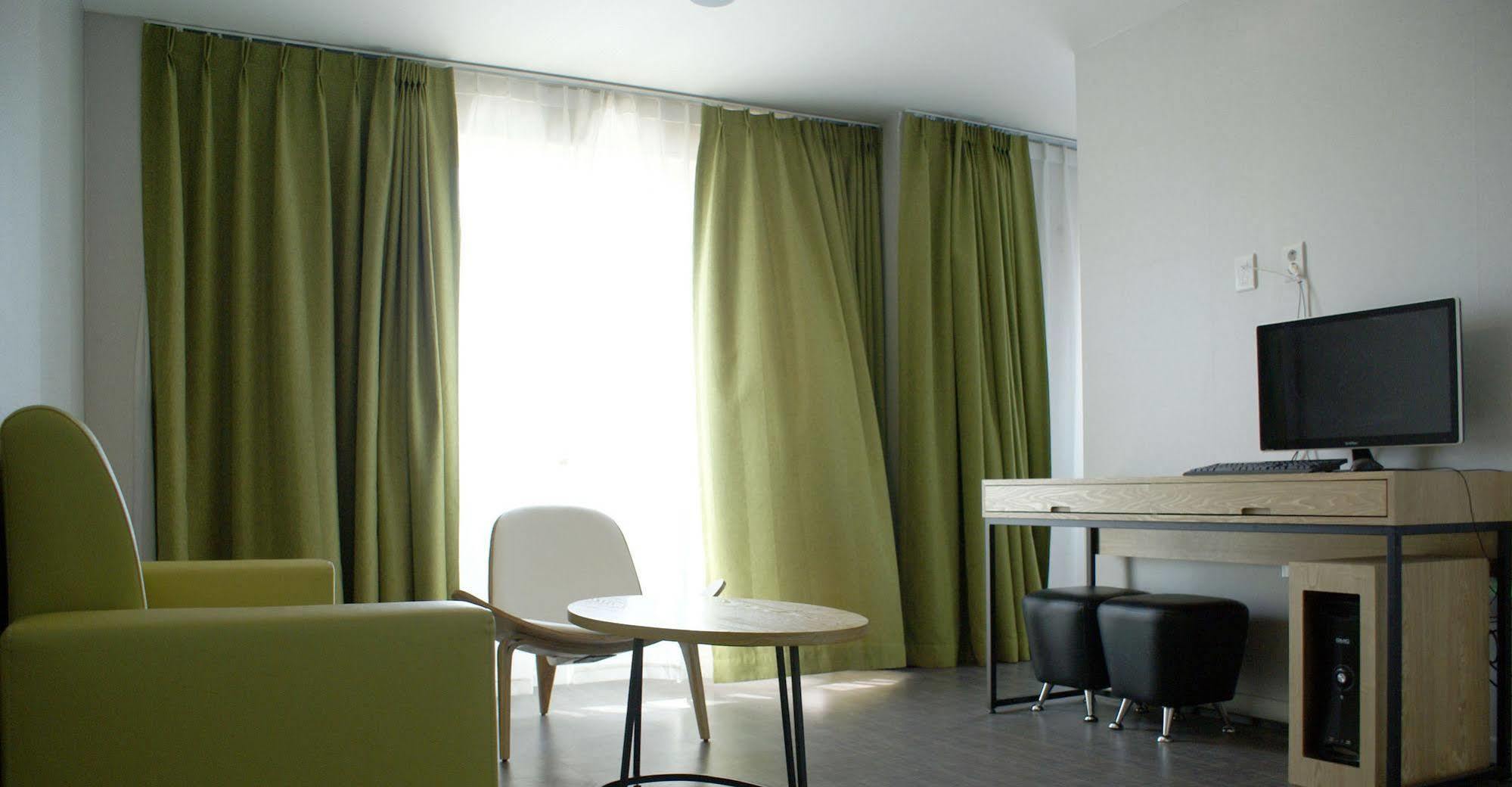 Y Ocean Hotel Yeosu Ngoại thất bức ảnh