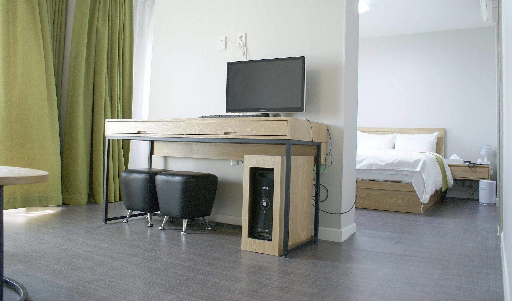 Y Ocean Hotel Yeosu Ngoại thất bức ảnh