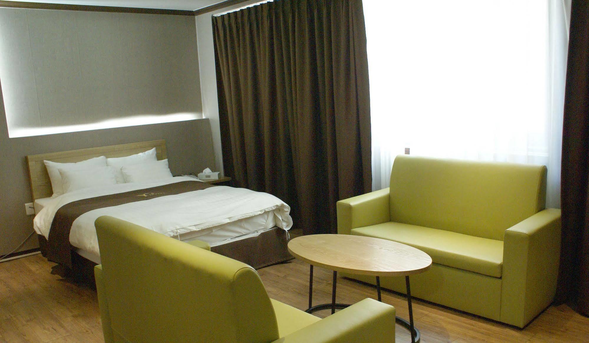 Y Ocean Hotel Yeosu Ngoại thất bức ảnh